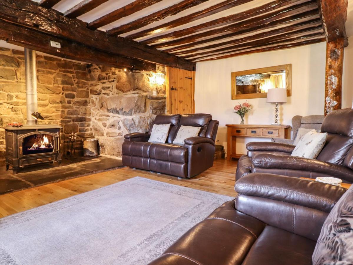 Cwm Yr Afon Mawr Villa คลันเบดเดอ ภายนอก รูปภาพ