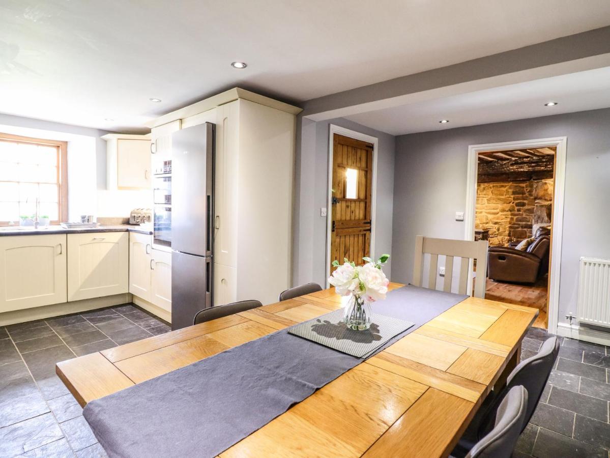 Cwm Yr Afon Mawr Villa คลันเบดเดอ ภายนอก รูปภาพ